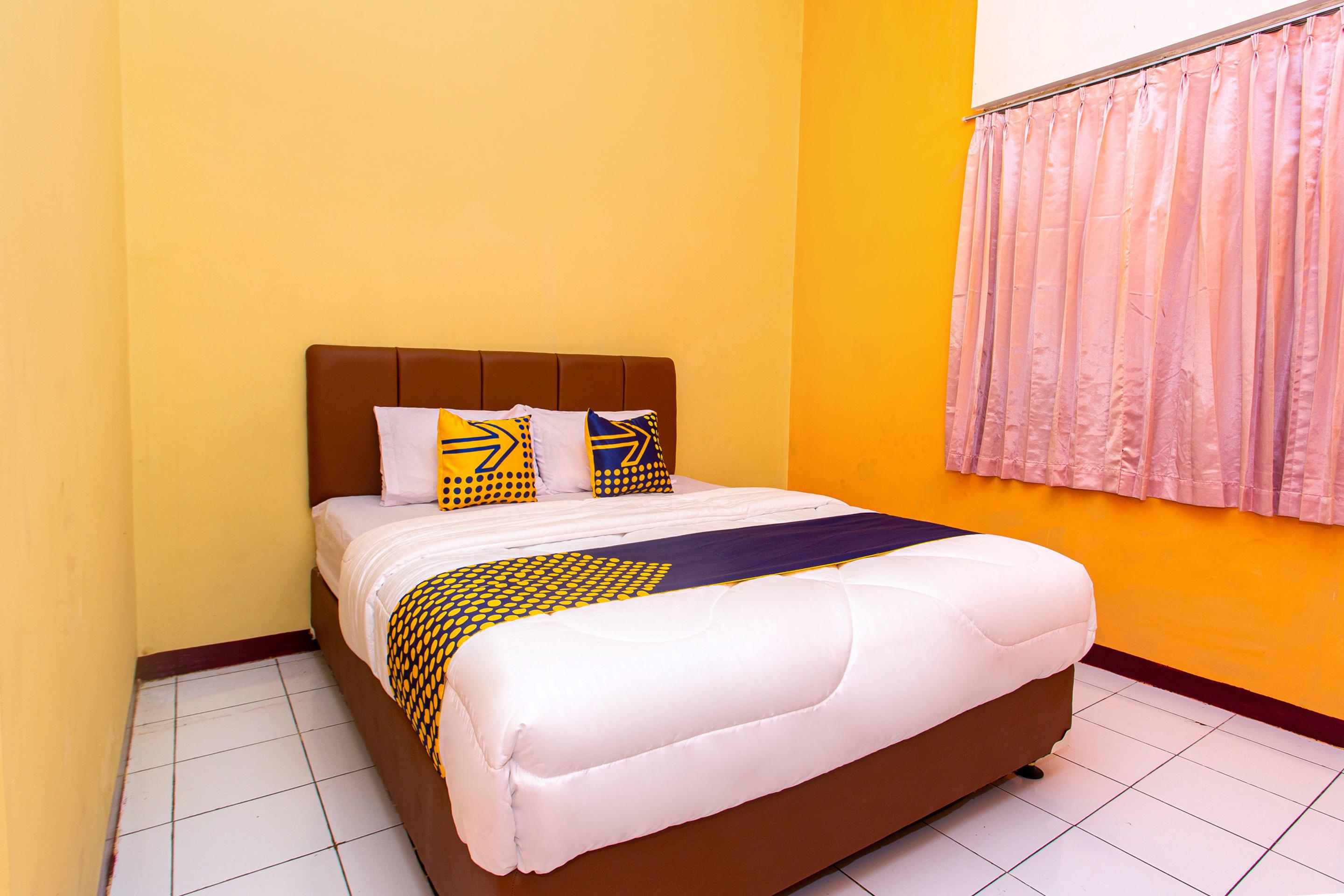 Spot On 2697 Homy House Hotel Semarang Bagian luar foto