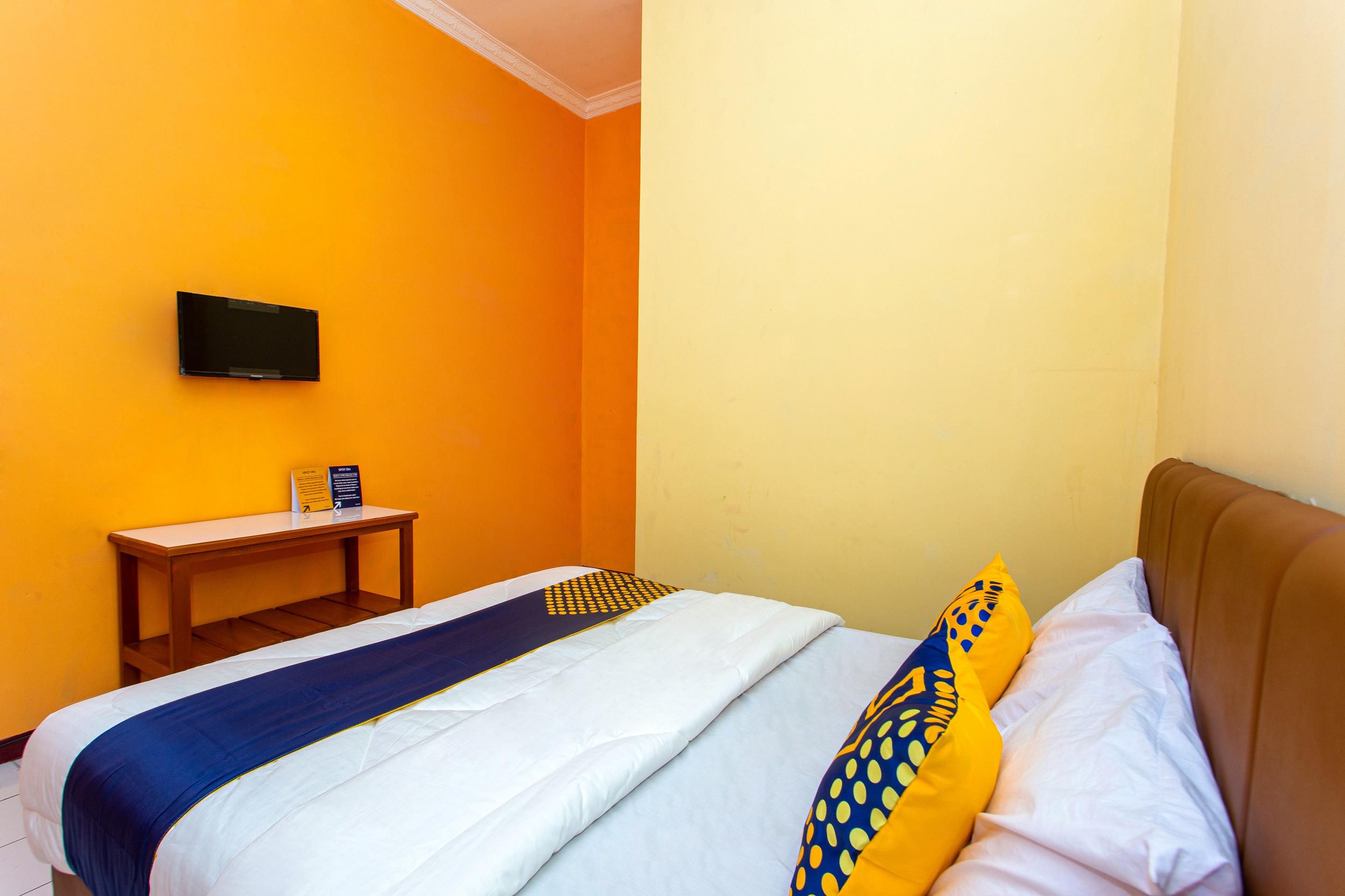 Spot On 2697 Homy House Hotel Semarang Bagian luar foto