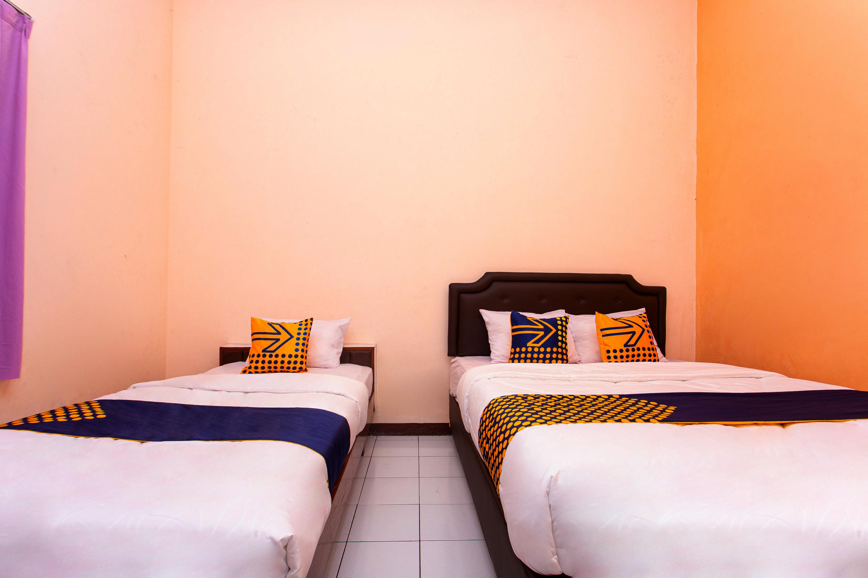 Spot On 2697 Homy House Hotel Semarang Bagian luar foto