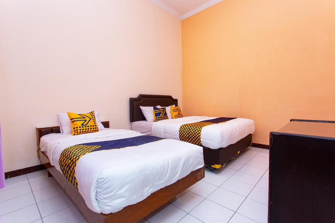 Spot On 2697 Homy House Hotel Semarang Bagian luar foto